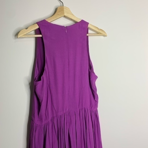 Line & Dot Embroidered Neck Maxi Dress - Picture 11 of 11